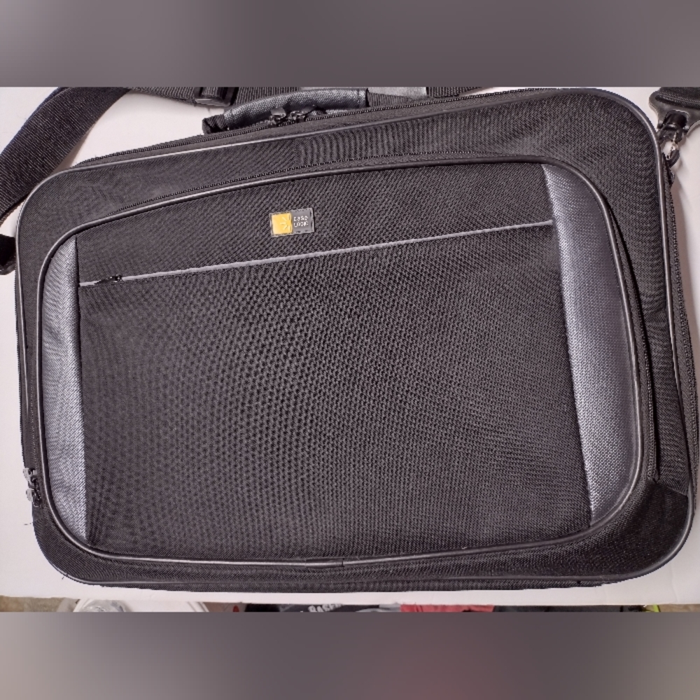 Case logic laptop case